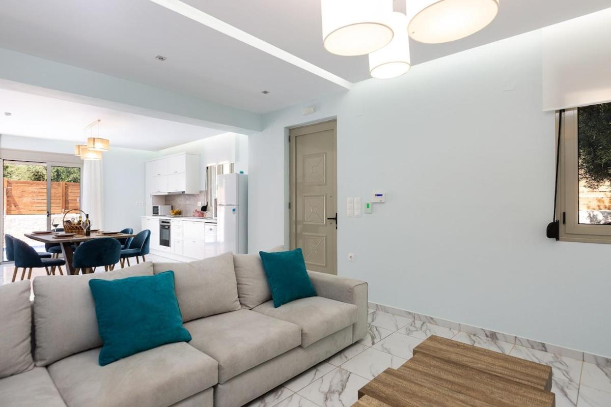 Villa Vera - With Private Heated Pool & Jacuzzi Pangalochori Zewnętrze zdjęcie