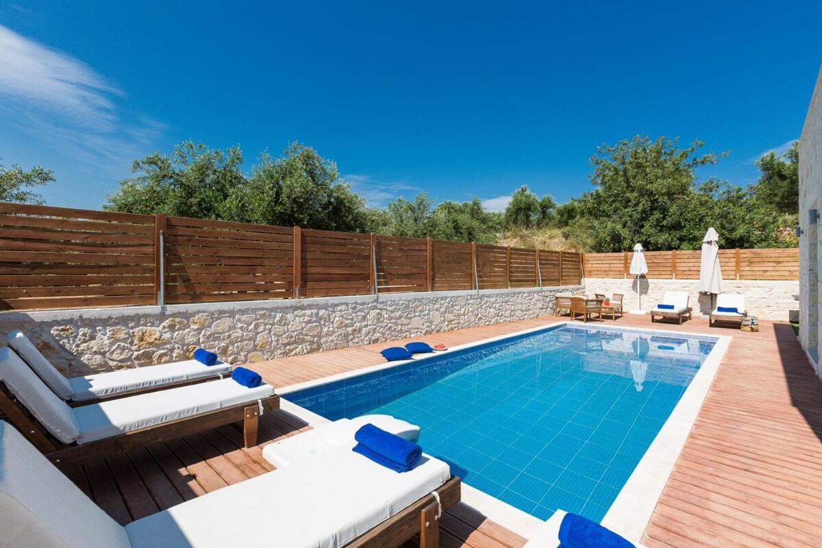 Villa Vera - With Private Heated Pool & Jacuzzi Pangalochori Zewnętrze zdjęcie